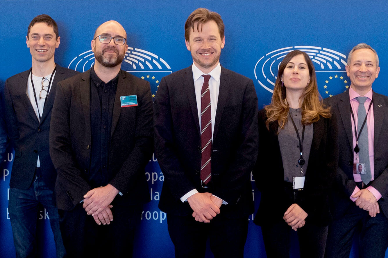Vertreter*innen von Animal Equality trafen sich mit Niels Fuglsang, einem Mitglied des EU-Parlaments.