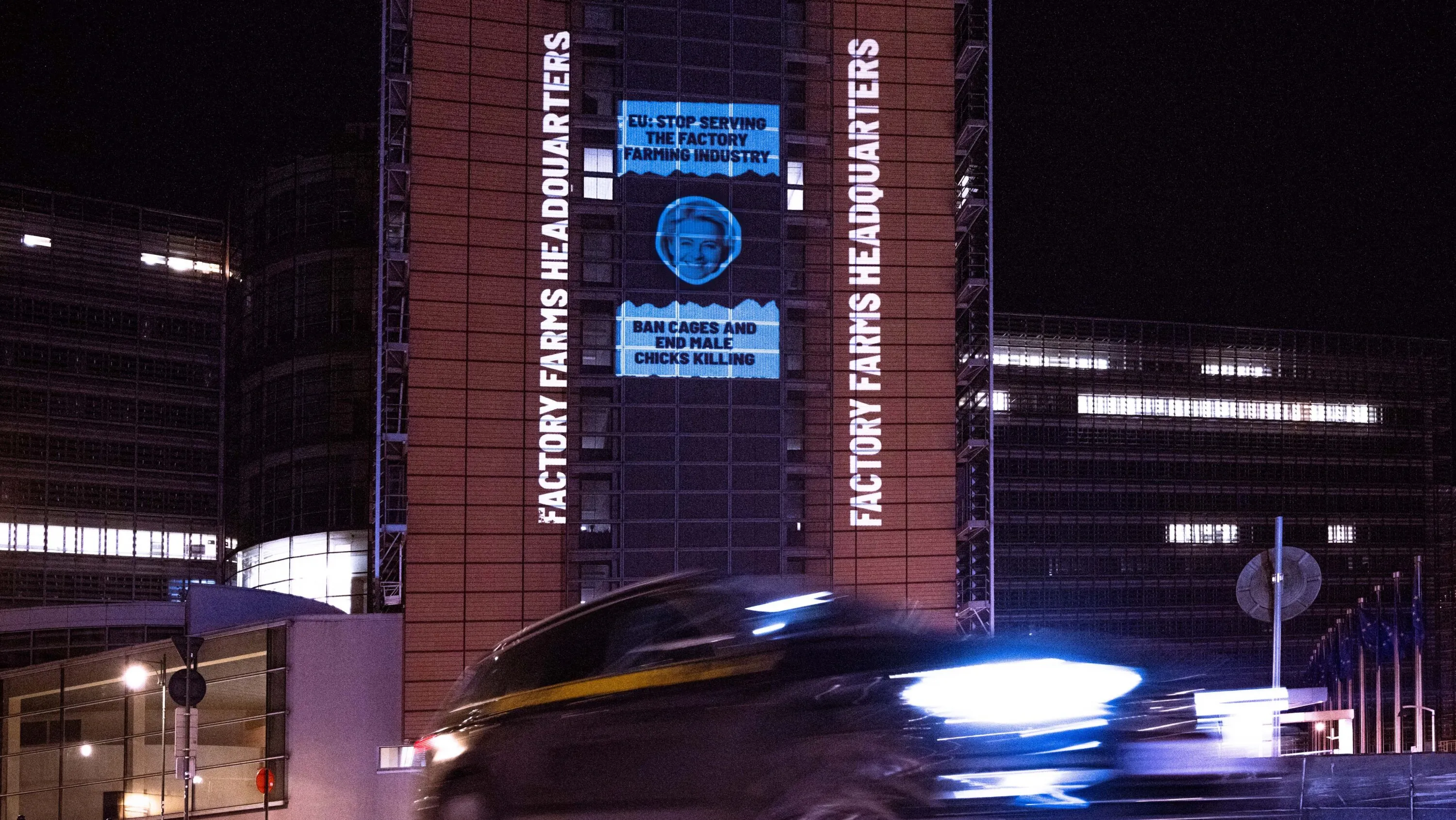 Projektion auf das Berlaymont-Gebäude der Europäischen Kommission in Brüssel