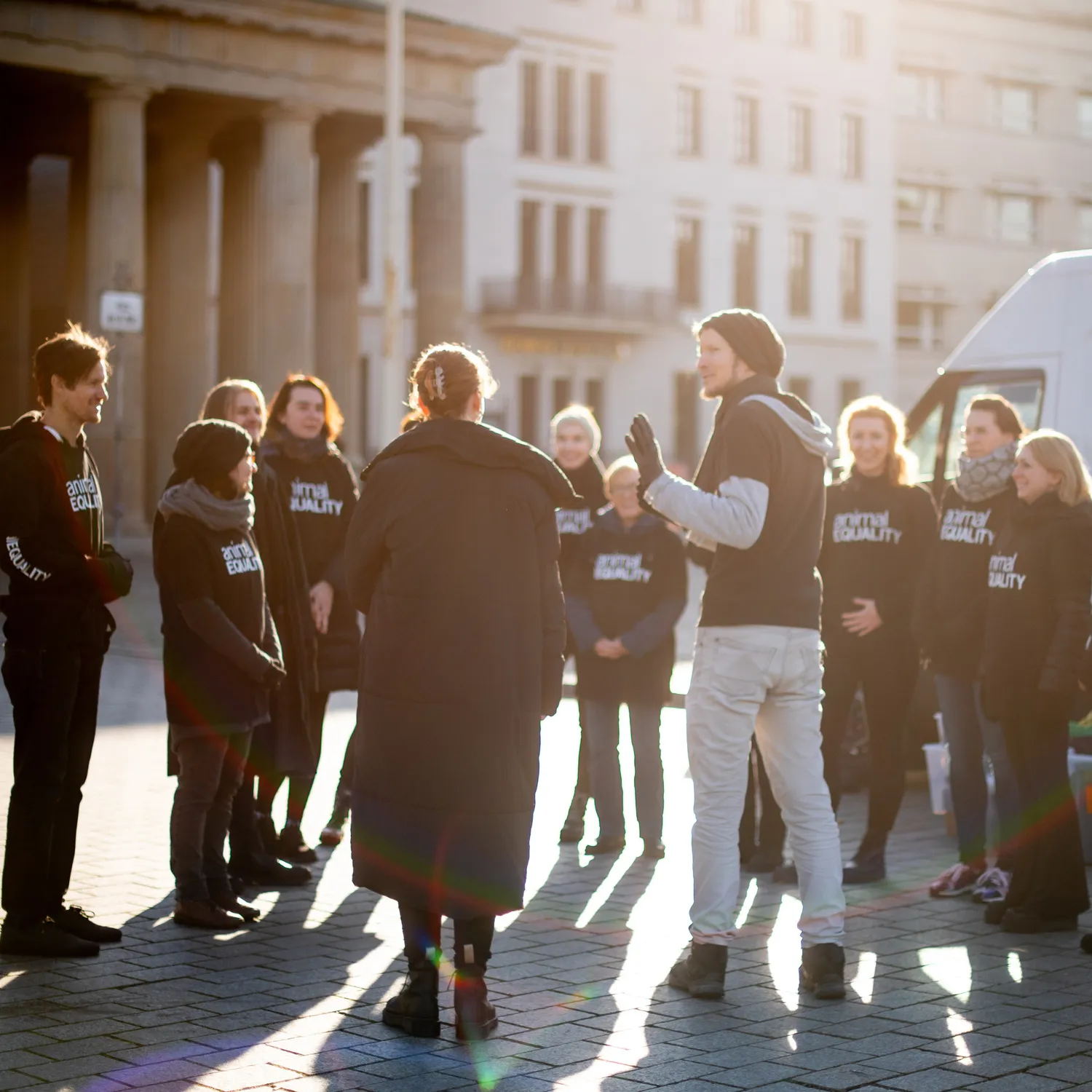 Animal Defender beim Protest in Berlin gegen ALDI Süd